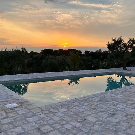 Casa Giuliveto - Charmantes Mit Privatpool In Olivenhain Ostuni